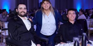 Imagen del post El emotivo gesto de Antonia Farías, la cocinera de la Scaloneta: le llevó sus famosas milanesas a la Selección Argentina de Powerchair a la Cena Solidaria